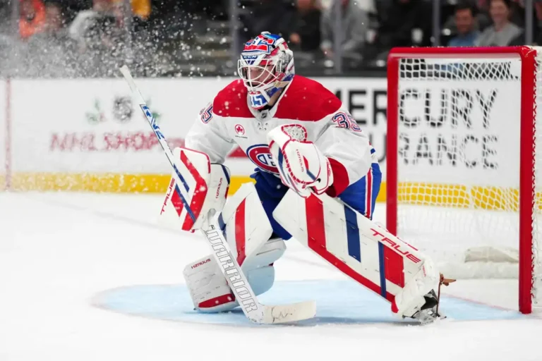 Image de Samuel Montembeault devant le but des Canadiens de Montréal